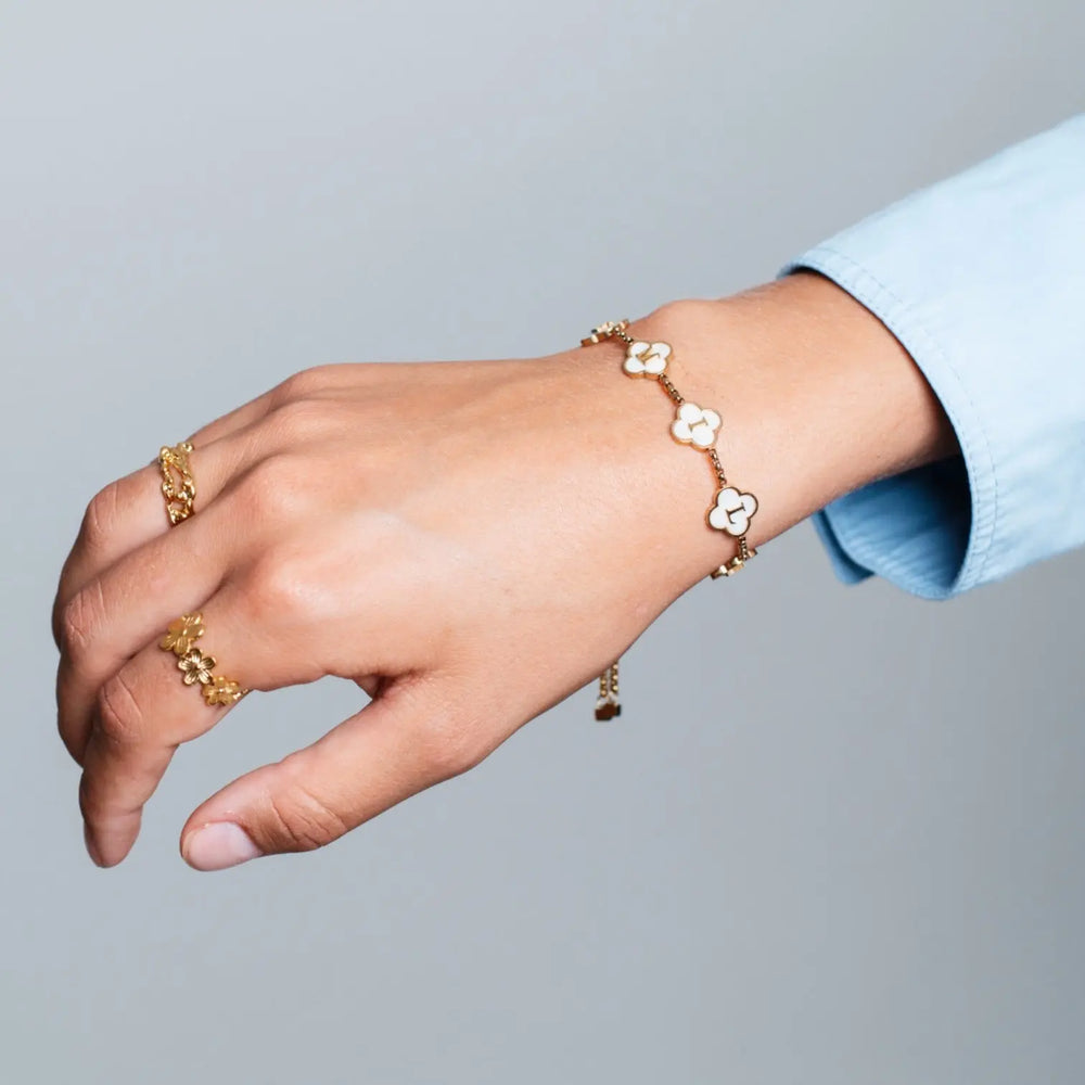 Clover Navnearmbånd (Guld)-1 Charm-AMANTÉ COPENHAGEN