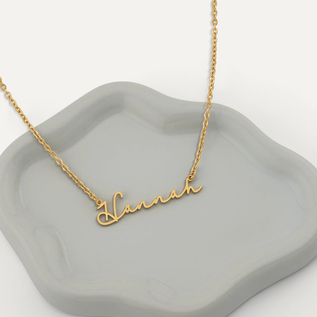 Signature Navnehalskæde (Guld)